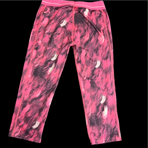 Pink Design Under Armour Capri Leggings - Picture 3 of 4